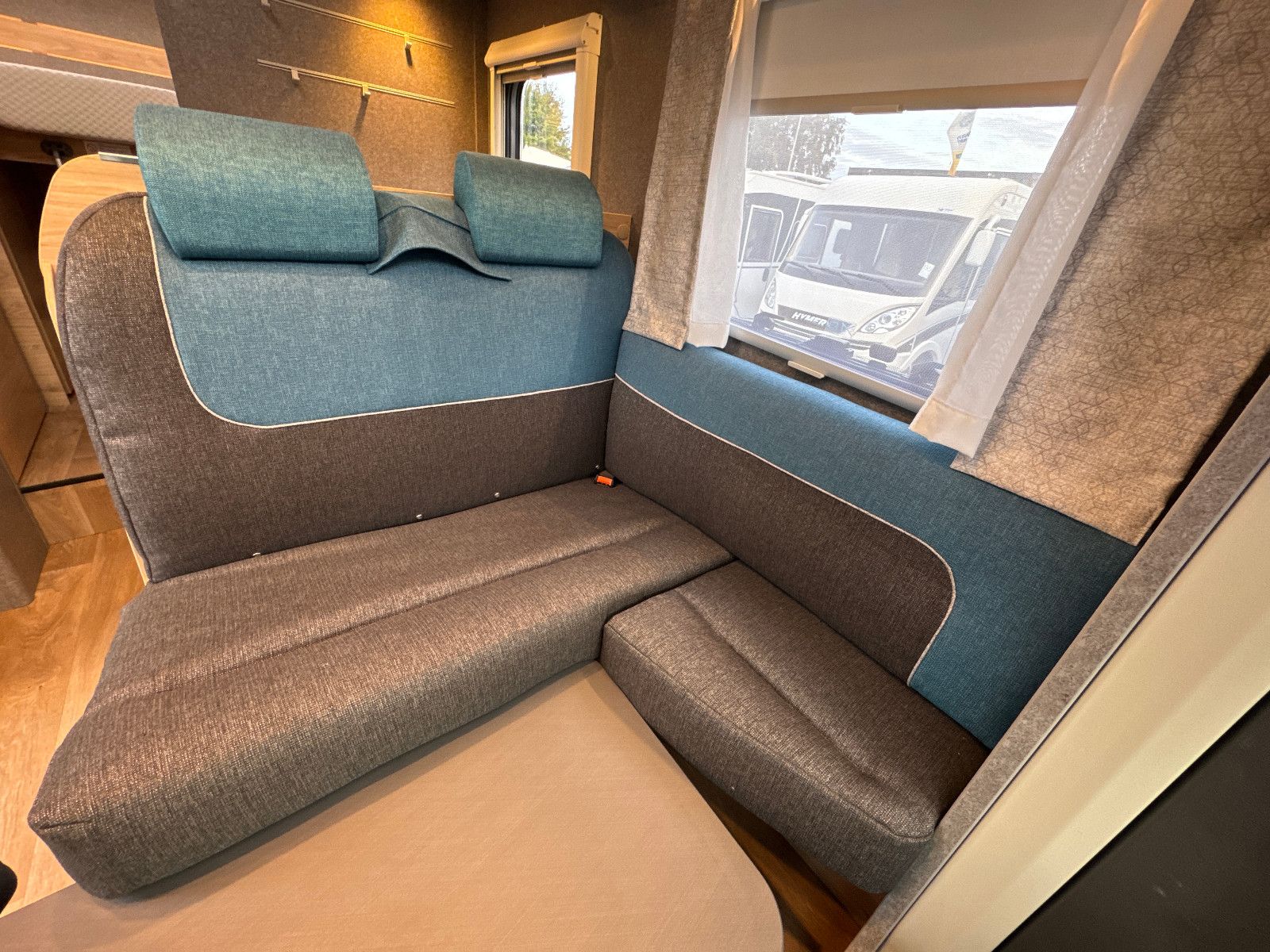 Fahrzeugabbildung Dethleffs Just Go T 7055 EB AUTOMATIK HUBBET CLESANA WC 1H