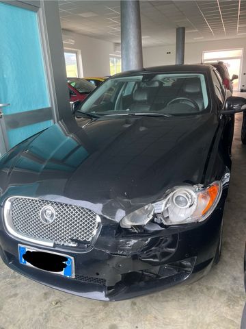 Jaguar XF 2.7D V6 Premium Luxury !prezzo in priv