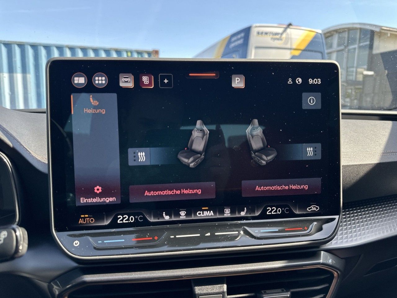 Fahrzeugabbildung CUPRA Leon 2.0 TDI 110 kW - mit KI generiert/bearbeitet