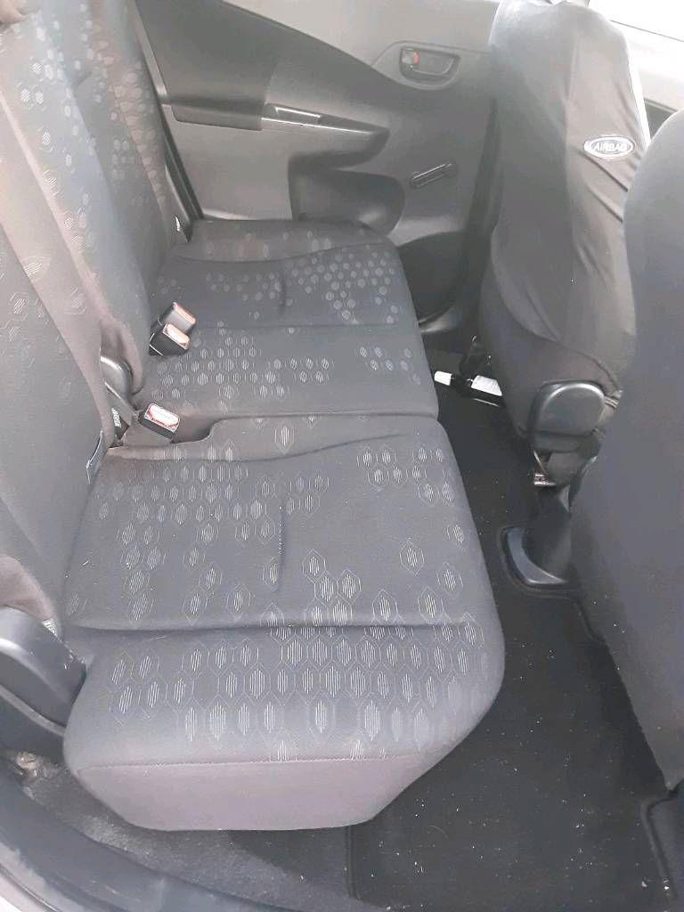 Toyota Verso-S 2011 — photo 8