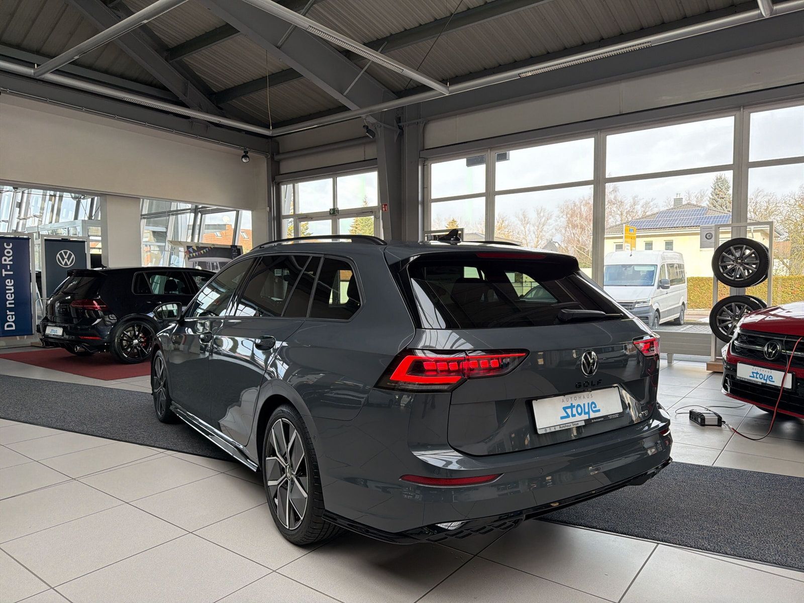 Golf Variant R-Line eTSi DSG PANO AZV Navi