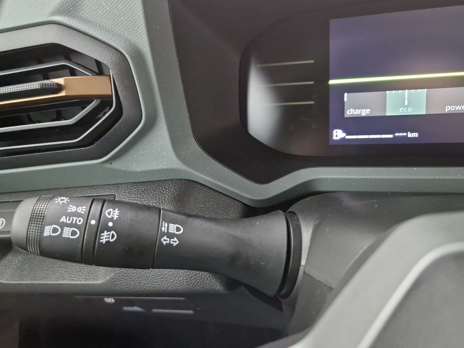 DACIA Duster Extreme Hybrid 155 Technik City – Bild 29