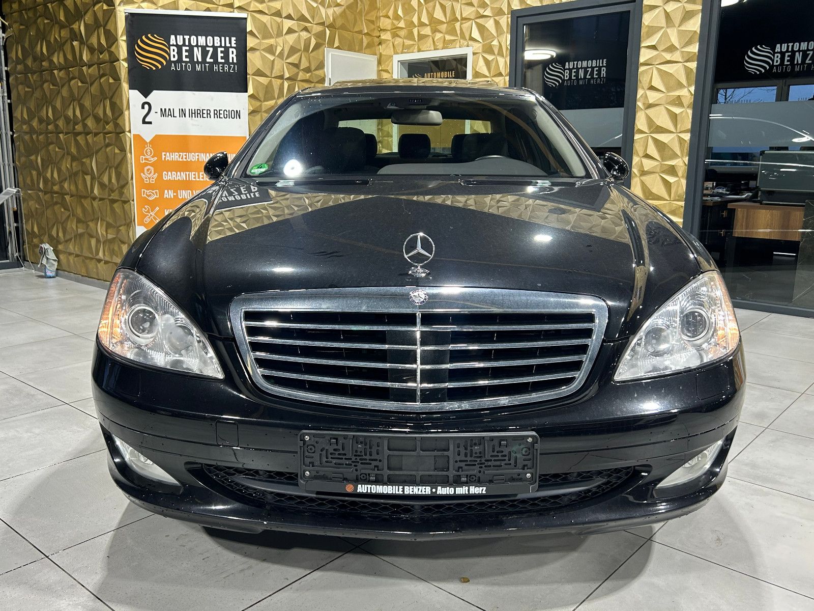 Fahrzeugabbildung Mercedes-Benz S 350/NACHTSICHT/TOTWINKEL/PANO/MEMORY-SITZE