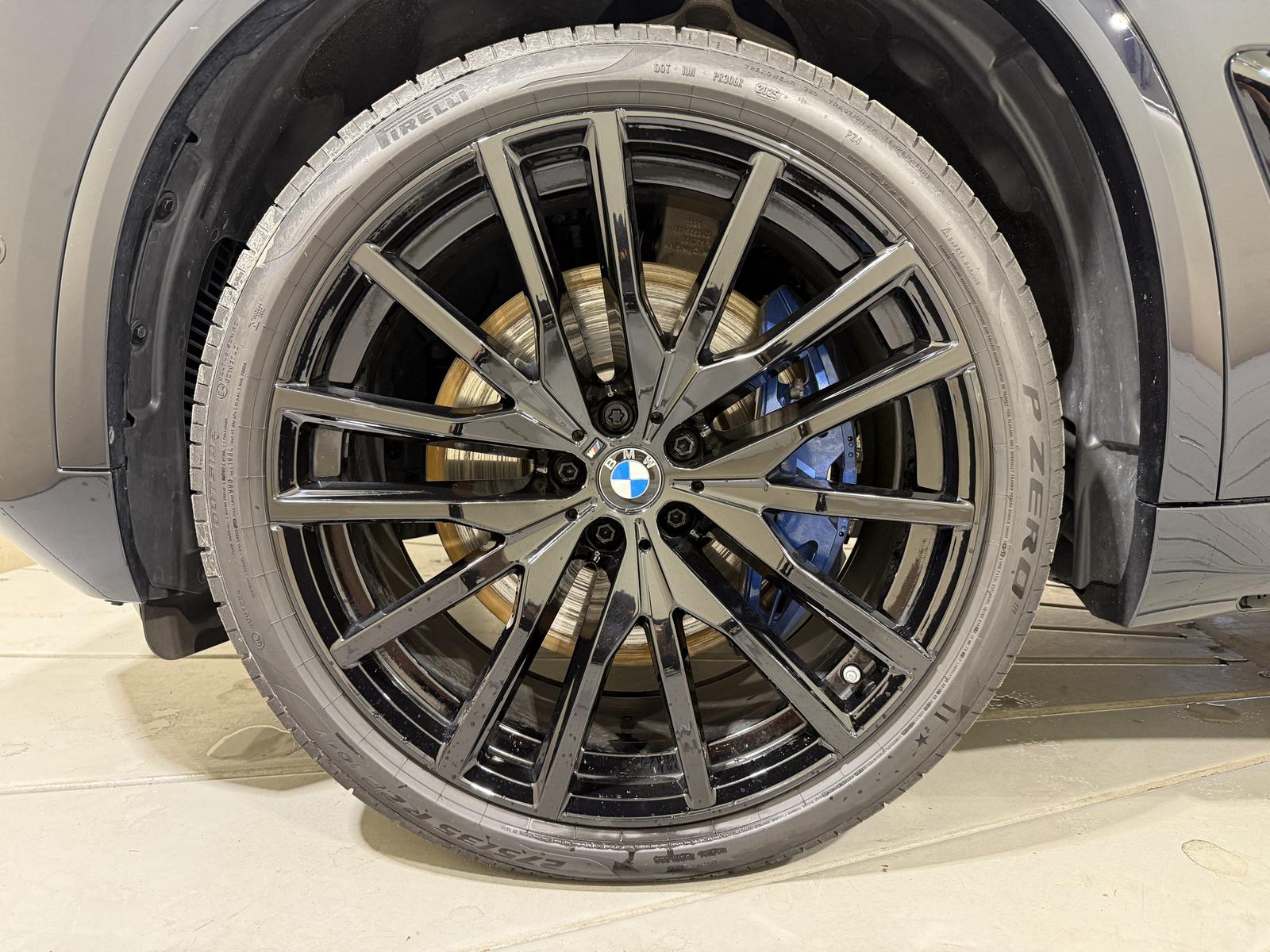 BMW X5 M60i xDrive Standhzg AHK ACC 360° HUD HK Pano