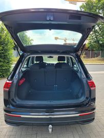 Volkswagen Tiguan - 12