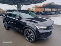 Volvo XC40 B4° Ultra Dark°Panorama/GlasDach°360°Cam°21