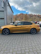 Alfa Romeo Giulia Veloce Q4 I Inklusive 3 Jahres Service - Alfa Romeo aus 2022