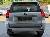 Toyota Land Cruiser 2.8 D-4D Automatik/Navi/PDC - Toyota Land Cruiser Unfallwagen