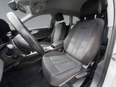 Fahrzeugabbildung Audi A4 Avant 40 TDI quattro S line -AHK*Navi*LED*SHZ