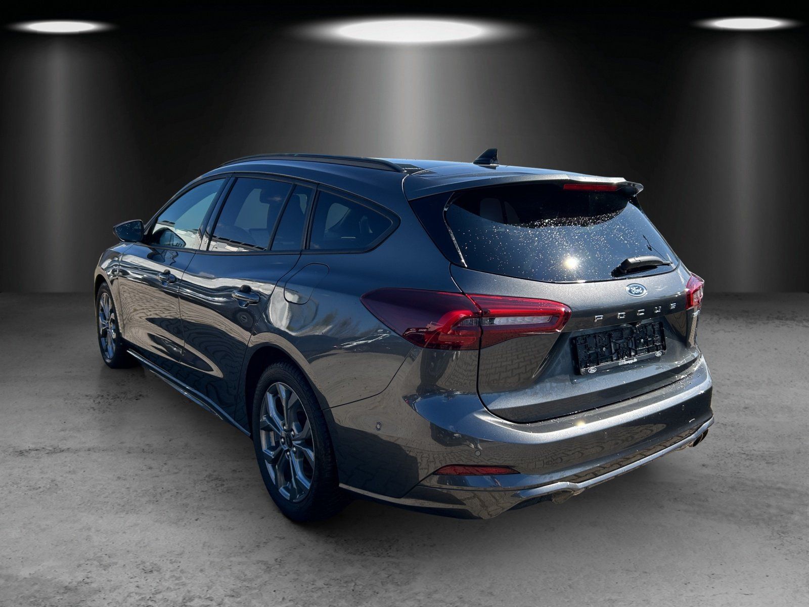 Fahrzeugabbildung Ford Focus 1.0 EcoBoost MHEV ST-Line X