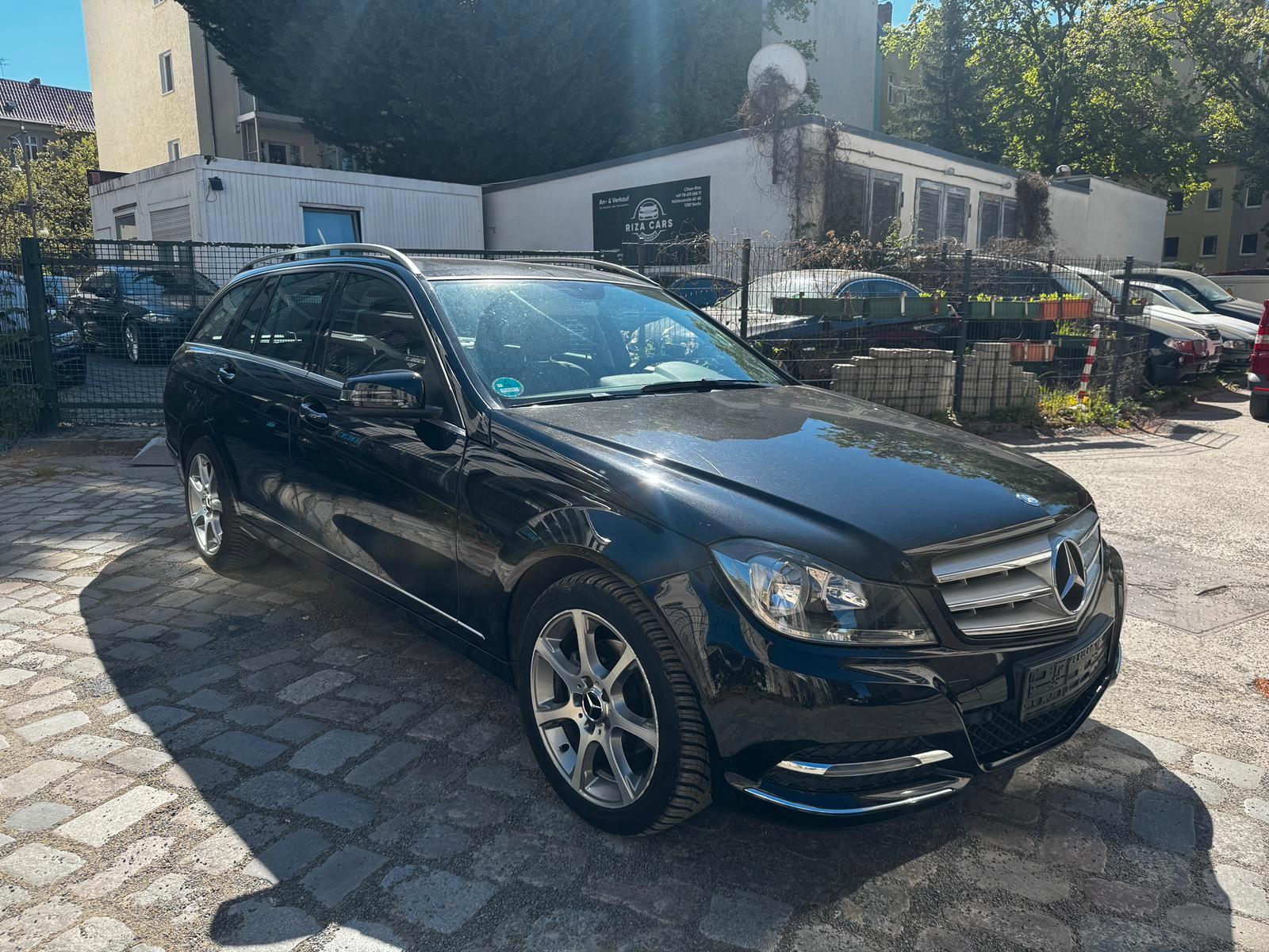 Mercedes-Benz C 180 T CGI BlueEfficiency Aut*Klima*PDC