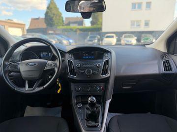 Ford Focus - 10