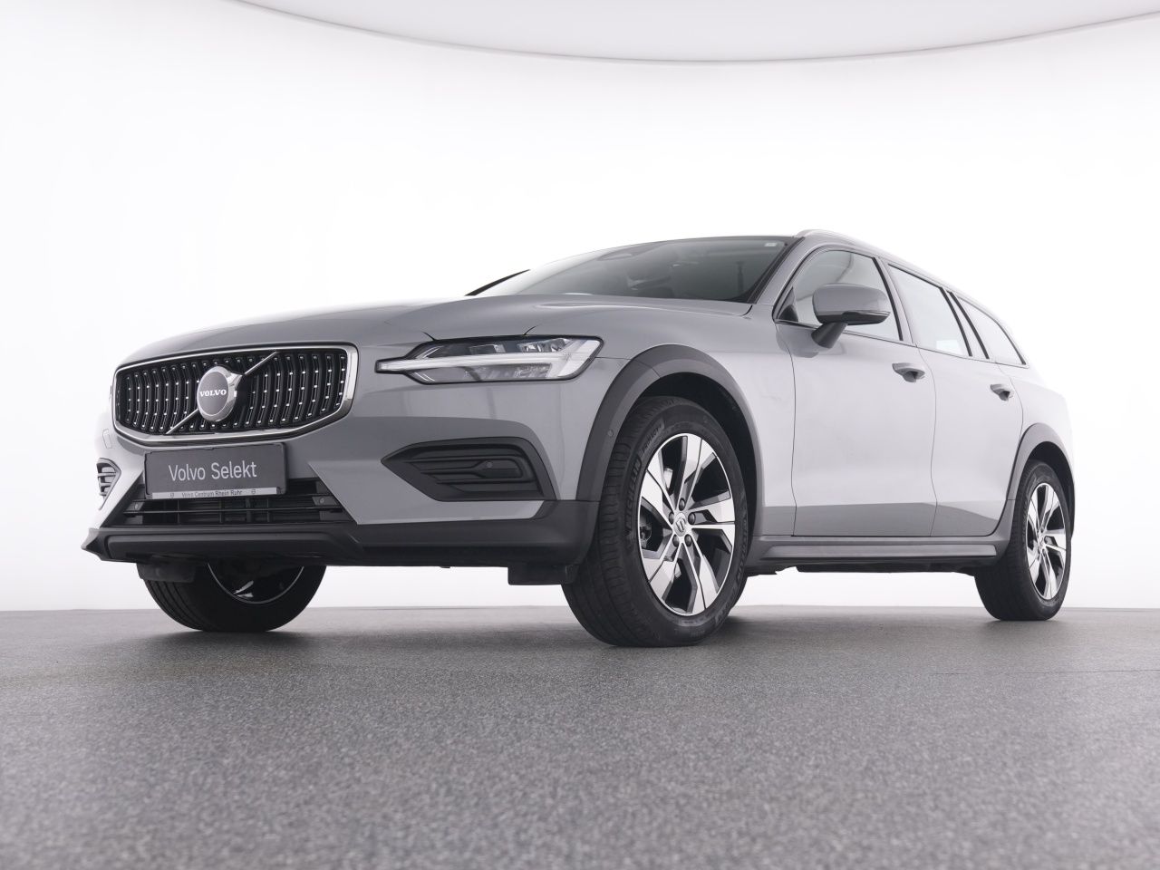 Volvo V60 Cross Country B4 AWD PLUS Plus+WINTERPAK+RFK foto 7