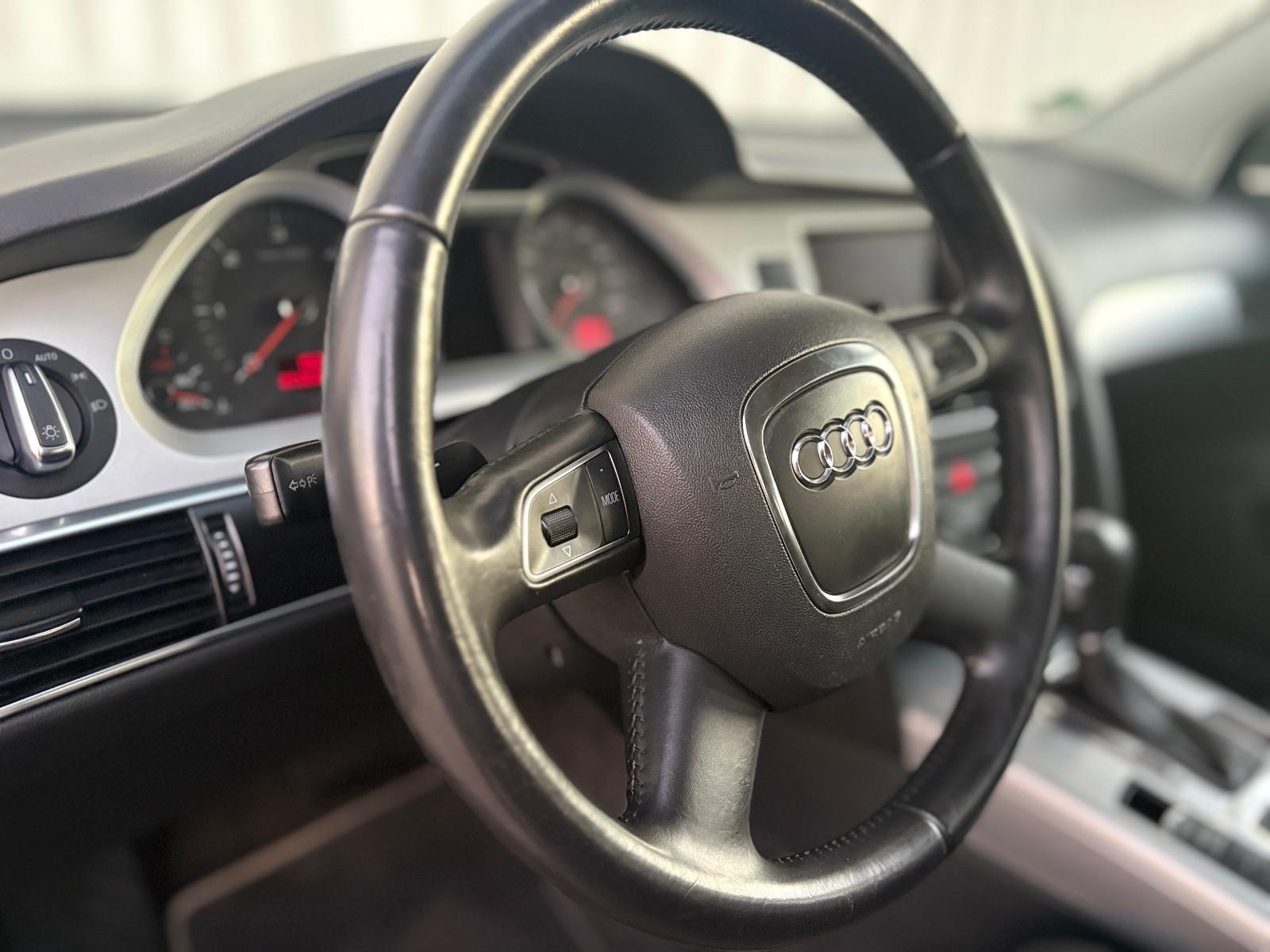 Audi A6 2010 — photo 14