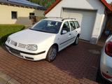 Volkswagen Golf 4, Bj. 2001 - Volkswagen Golf aus 2001: Kombi