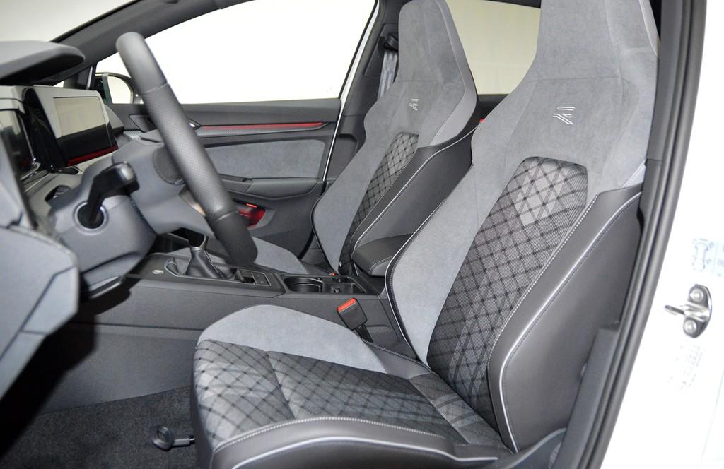 Volkswagen Golf VIII 1.5 TSI ACT R-Line PANO*IQ.LIGHT*VIRTU, миниатюра 7