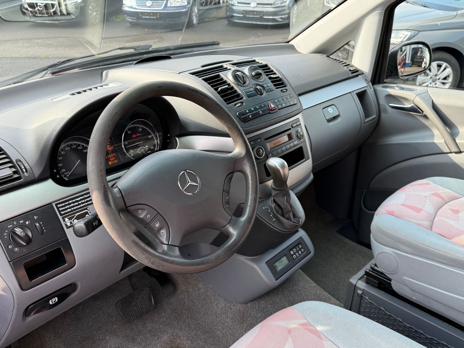 Fahrzeugabbildung Mercedes-Benz Viano Marco Polo 3.0 CDI Aut AHK Klima Sthz PDC