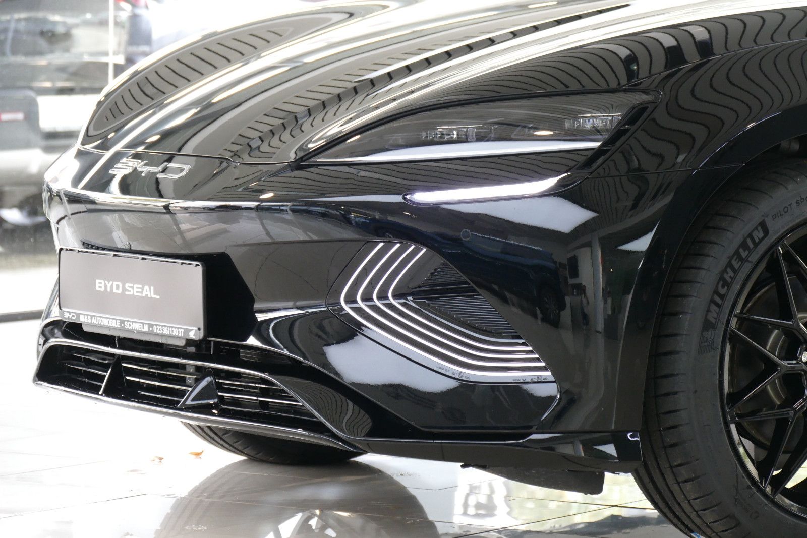BYD SEAL