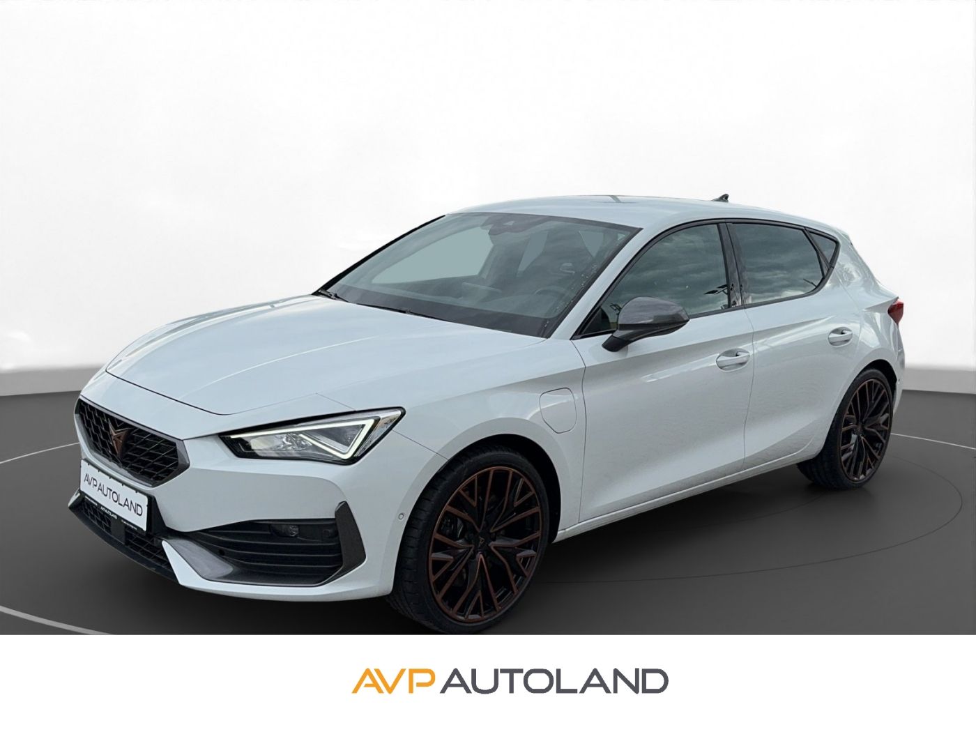Cupra Leon 1.4 e-Hybrid DSG VZ | NAVI | ACC | LED |