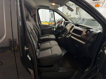 Renault Trafic - 11