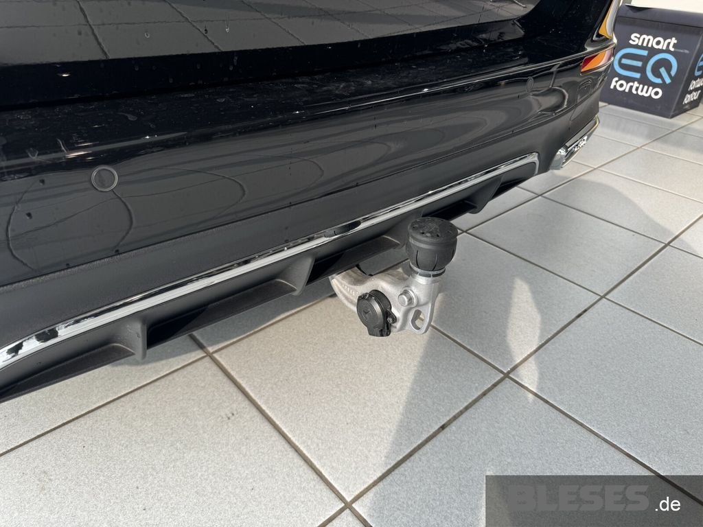 MERCEDES-BENZ E 220 – Bild 8