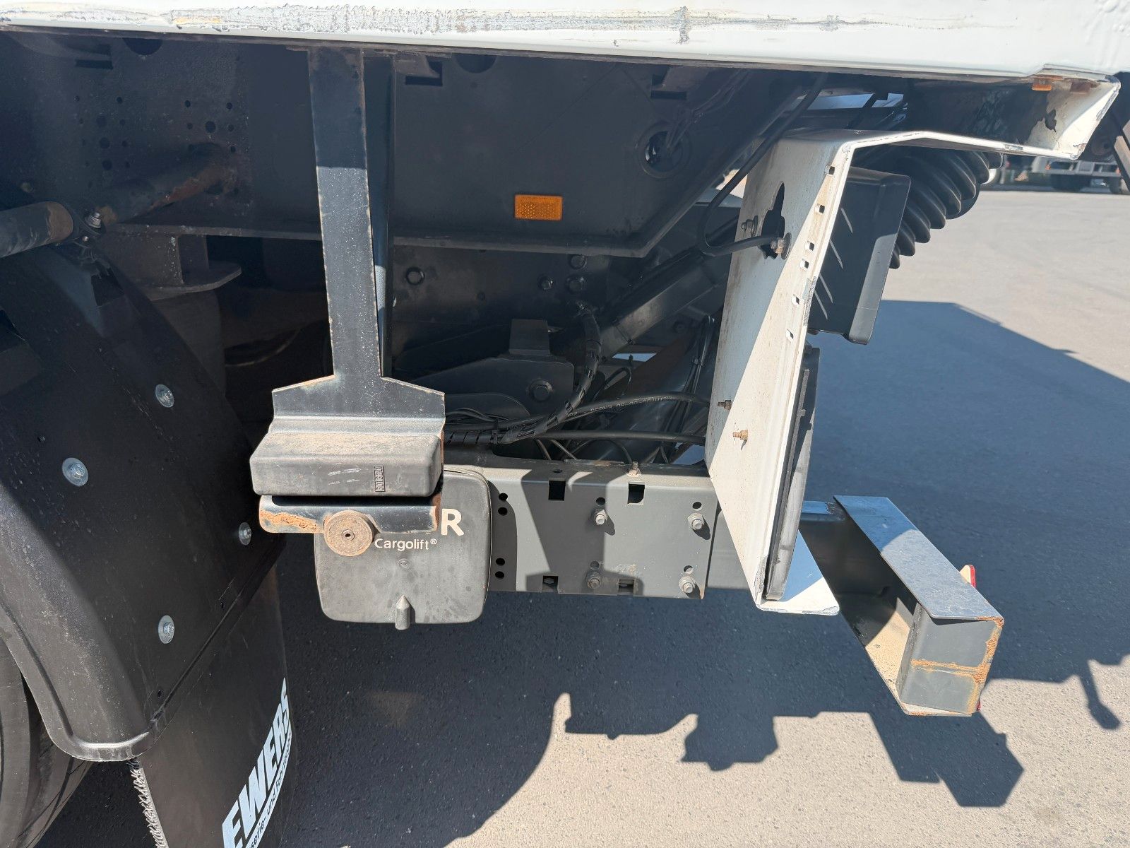 Fahrzeugabbildung Andere Ewers PRASQ 18 Schwenkwand SAF LBW BÄR 2.500kg