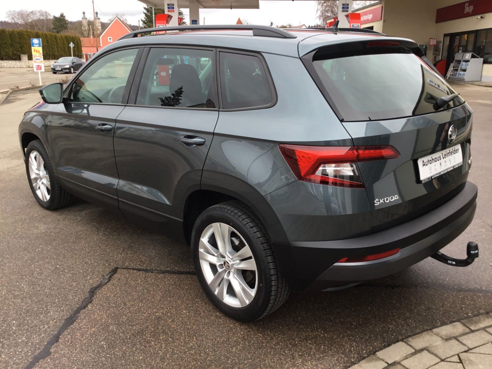 Fahrzeugabbildung SKODA Karoq 2.0 TDI Style 4x4+LED+AHK+18"+Navi