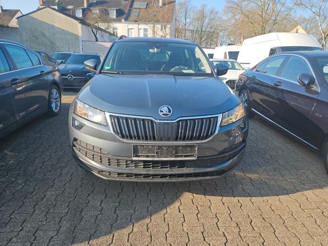 Skoda Karoq 1.6 TDI- AUTOM/KLMTR/SHZ/LED/ALU/TOP!