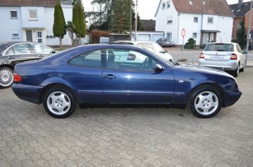 Mercedes-Benz CLK 200 Coupe Sport Automatik Glasschiebedach Kl