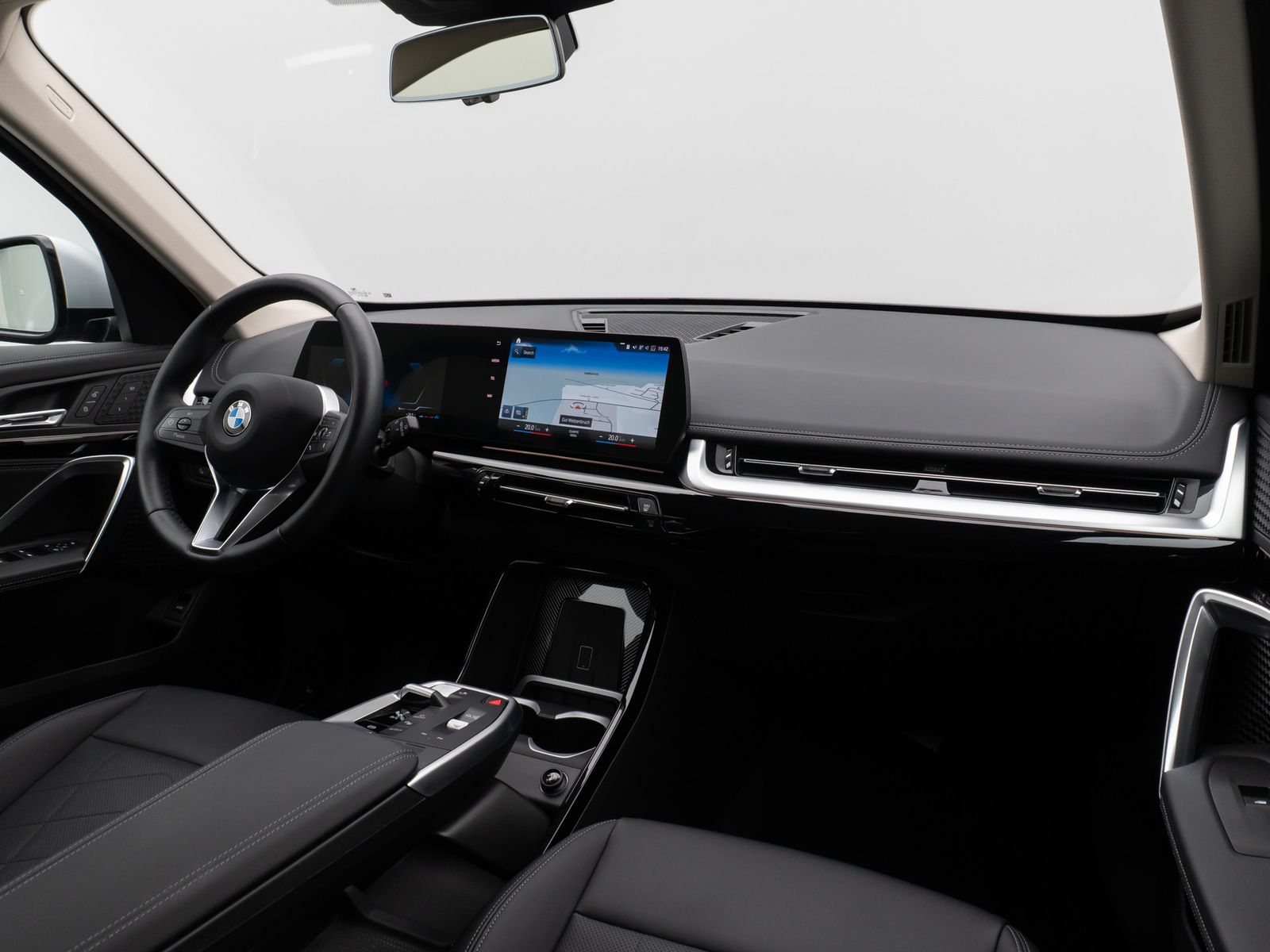 Fahrzeugabbildung BMW X1 sD18i xLine Kamera DAB Komfort Alarm AHK LED