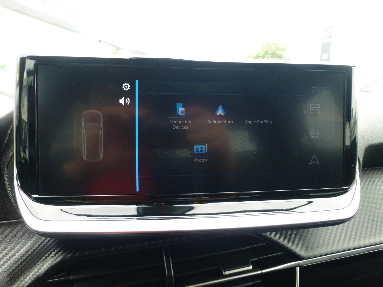 Peugeot 2008 Hybrid 136 Style *PDC, DAB, APPLE CAR PLAY*