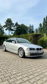 BMW 330Ci - - BMW 330 aus 2001: Coupe