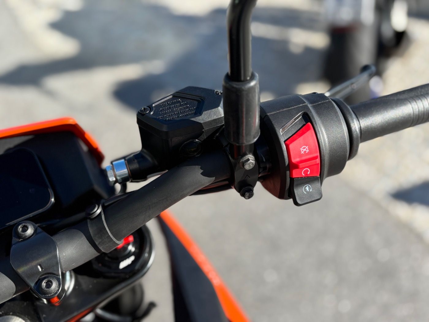 Fahrzeugabbildung KTM 125 SMC R 2025