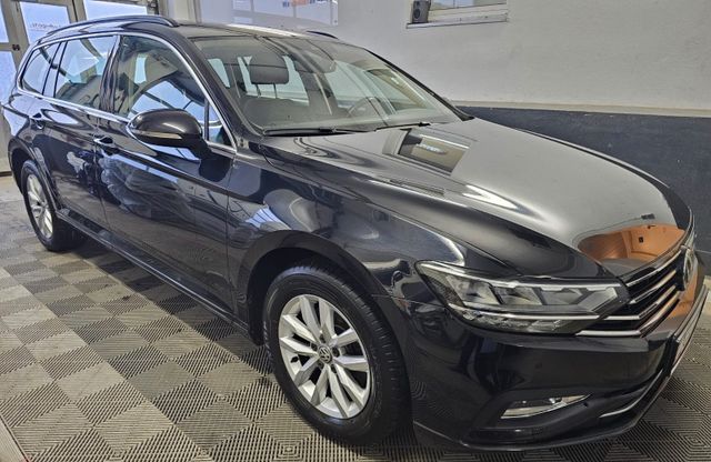 Volkswagen Passat Variant Business Premium*ACC*AHK*RFK