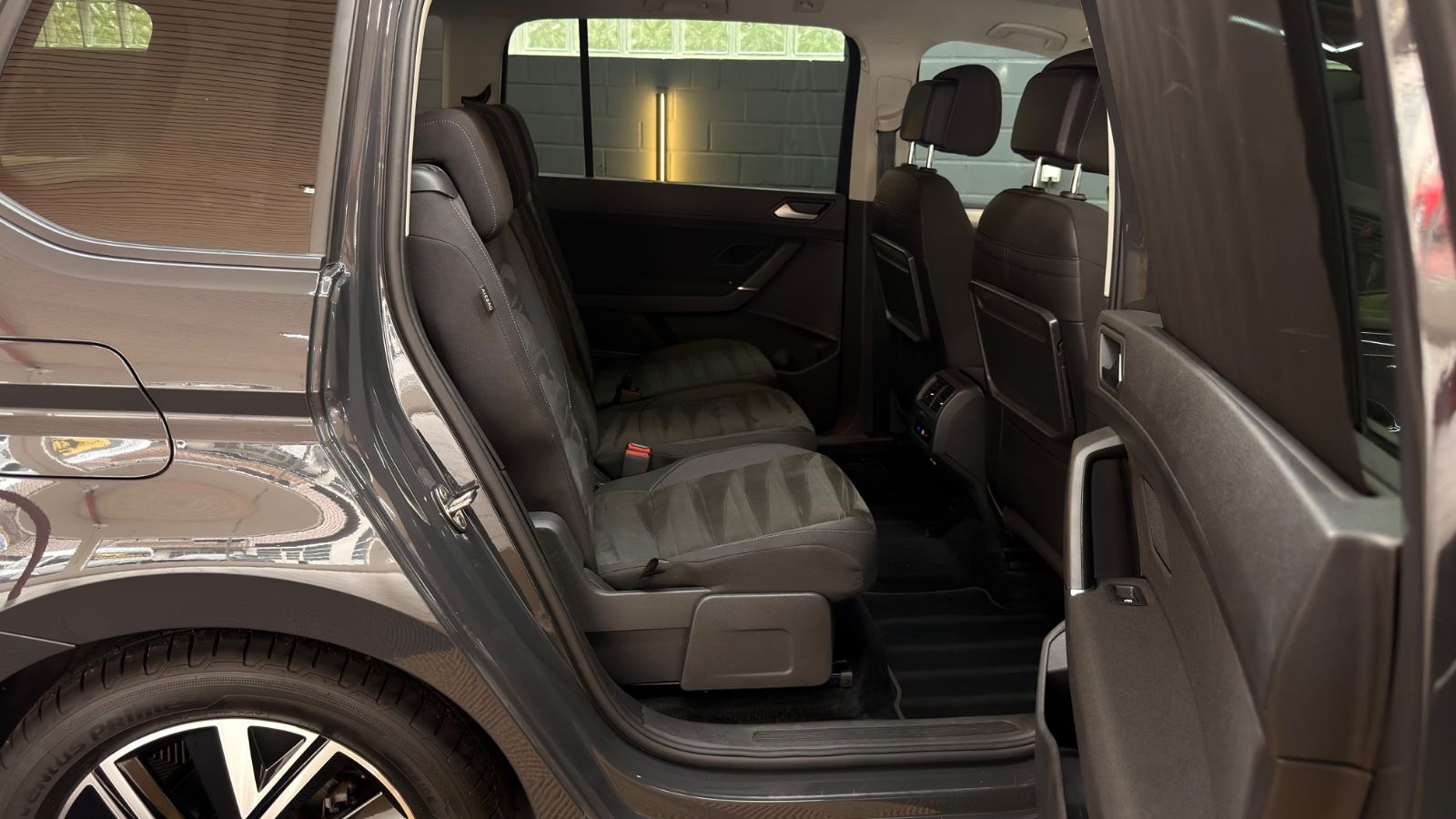 VW Touran Touran Highline AHK|Dynaudio|Massage|7-Si|Kamera Vorschau 39