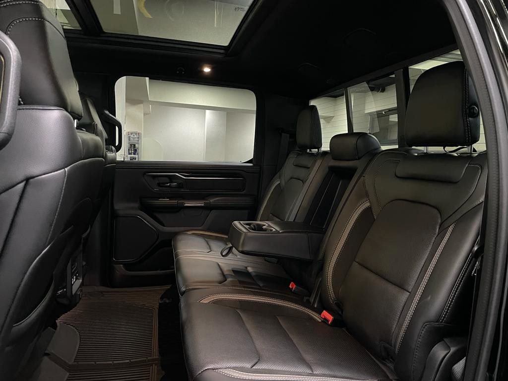 Fahrzeugabbildung Dodge REBEL NIGHT EDITION E-TORQUE GT-PACK 4x4