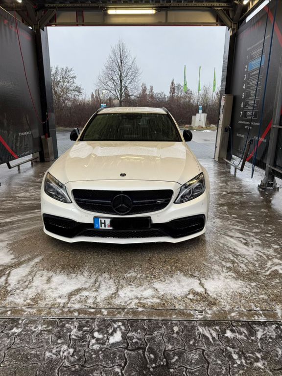 Mercedes-Benz C 63 AMG