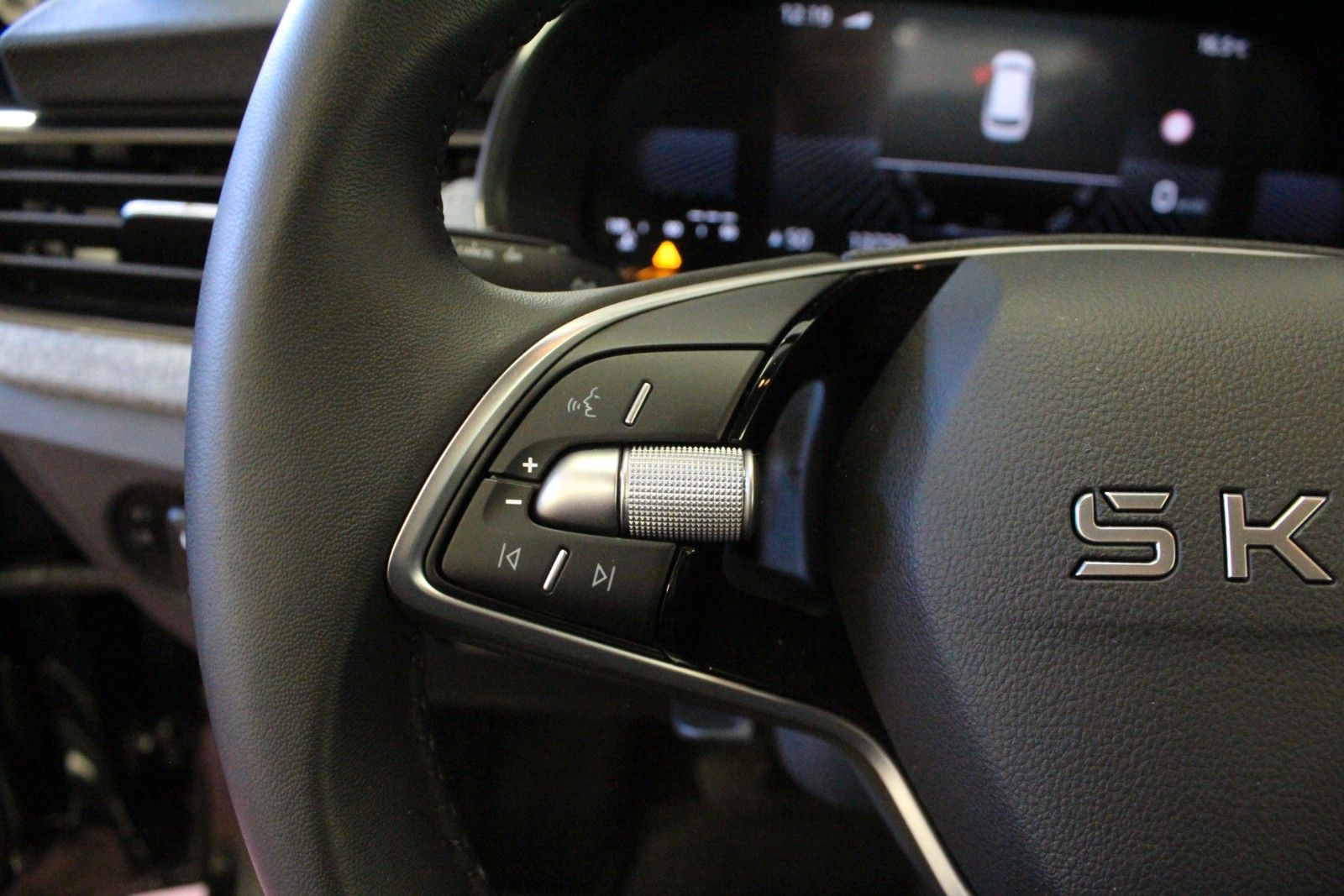 Fahrzeugabbildung SKODA Kamiq 1.0 TSI 85kW Selection *AHK schwenkbar*