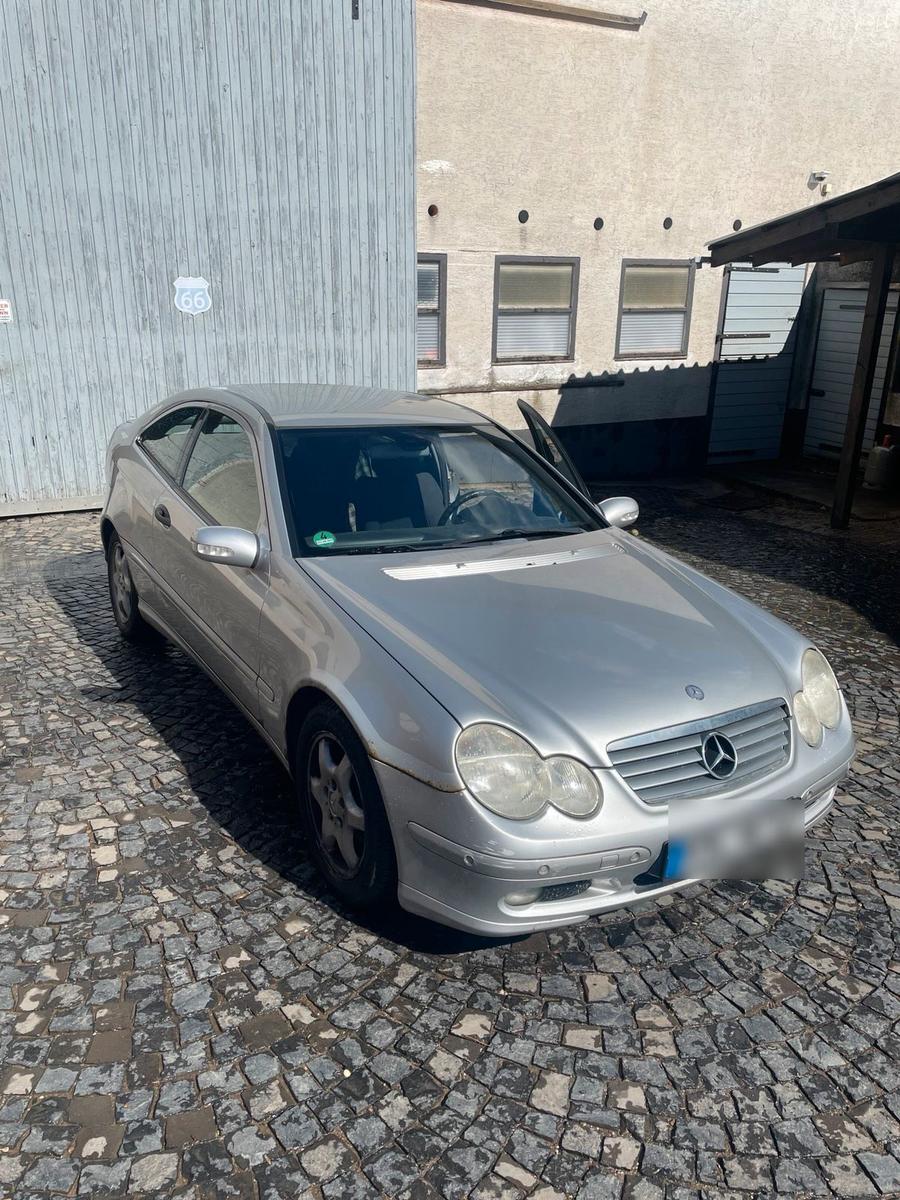 Mercedes-Benz C 180