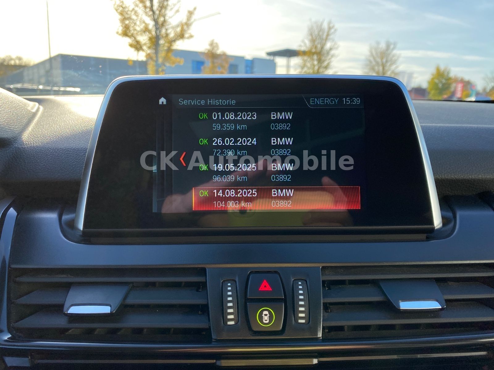 Fahrzeugabbildung BMW 218d Gran Tourer Advantage/Navi/Pano/LED/AHK
