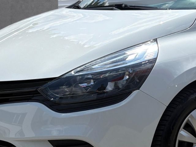 Fahrzeugabbildung Renault Clio IV Life +KLIMA+NAVI+TEMPOMAT+RADIO+BT+UVM