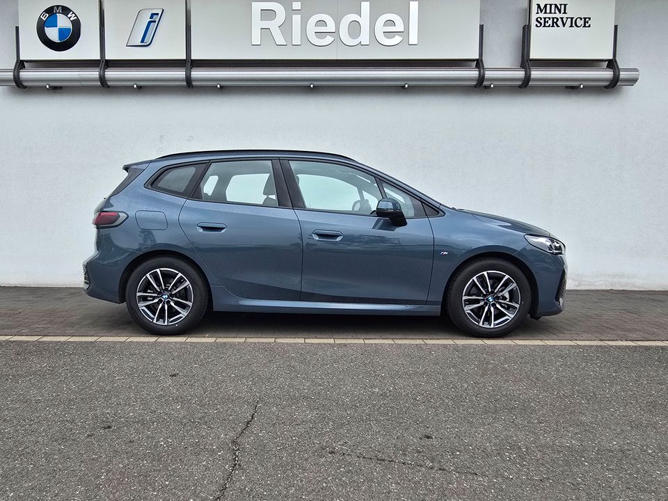 BMW 220 Active Tourer - Bild 2