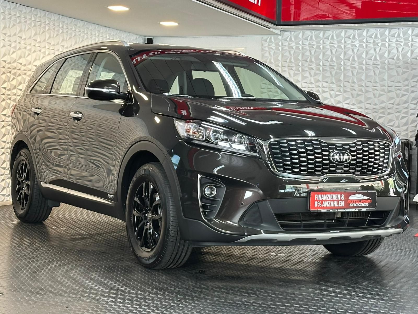 KIA Sorento 2.2CRDi VISION 4WD *AHK#TEMPO#CAM#DAB#LH - Image 2