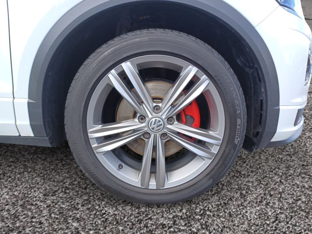 Fahrzeugabbildung Volkswagen T-Roc 1.5 TSI Sport R-Line LED Navi, ACC