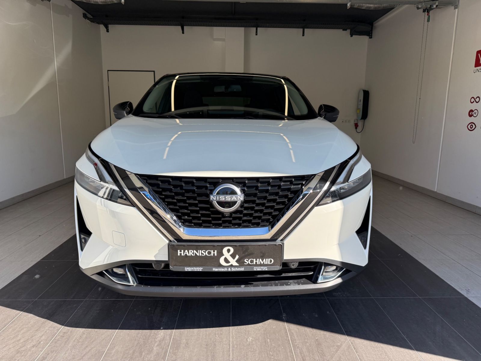 Fahrzeugabbildung Nissan Qashqai N-Connecta 1.3DIG-T Business Technologie