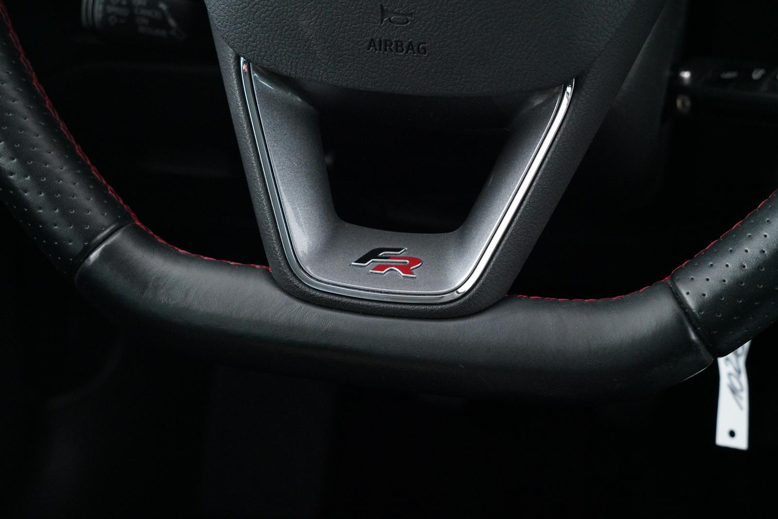Seat LEON ST FR 1.8TSI COMBI SCHECKHEFT GEPFLEGT+AHK