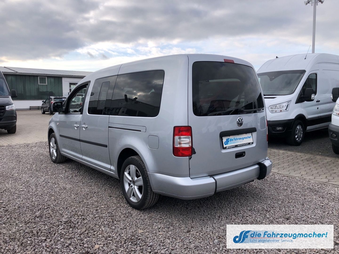 Fahrzeugabbildung Volkswagen Caddy Life Family 1.9 TDI *BEHINDERTENGERECHT