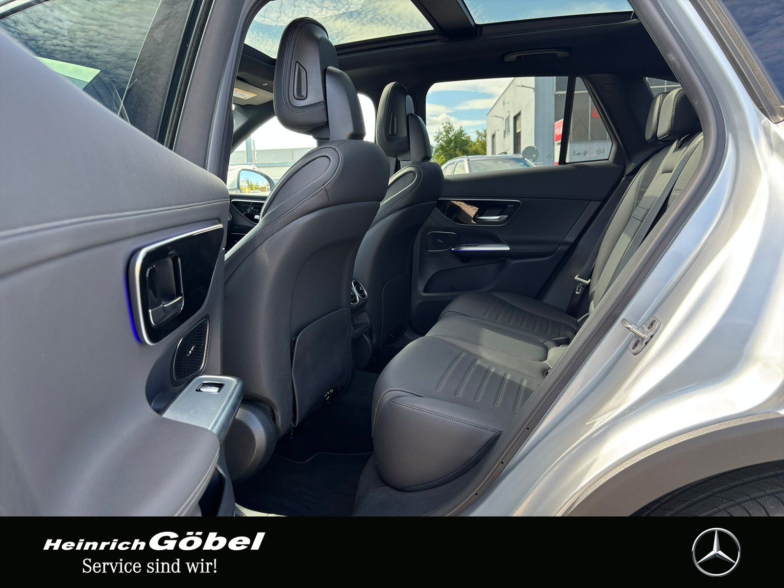 Fahrzeugabbildung Mercedes-Benz GLC 200 4M AHK*PANO*MEMORY*DISTRONIC*360°KAMERA