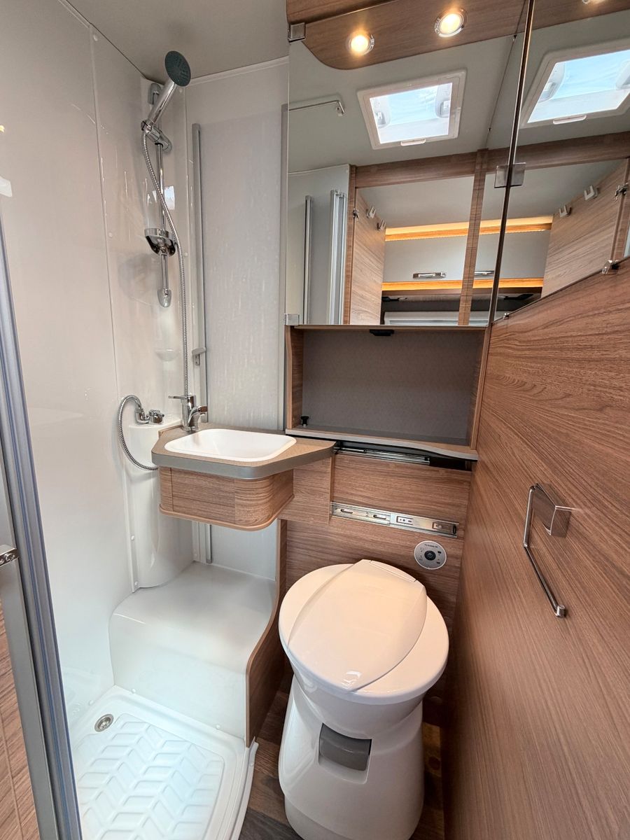 Fahrzeugabbildung Weinsberg CaraCompact Edition Pepper 600 MEG MJ26