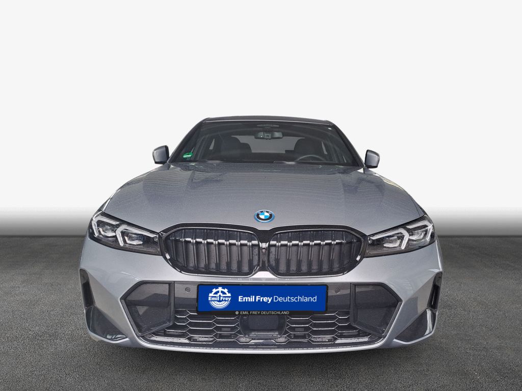 BMW 330 - Bild 4